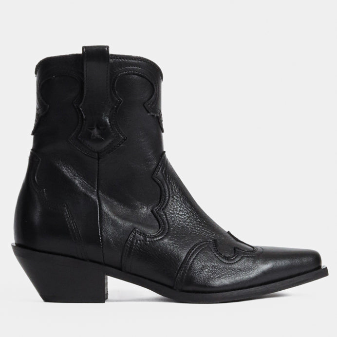 RUMOR boot black