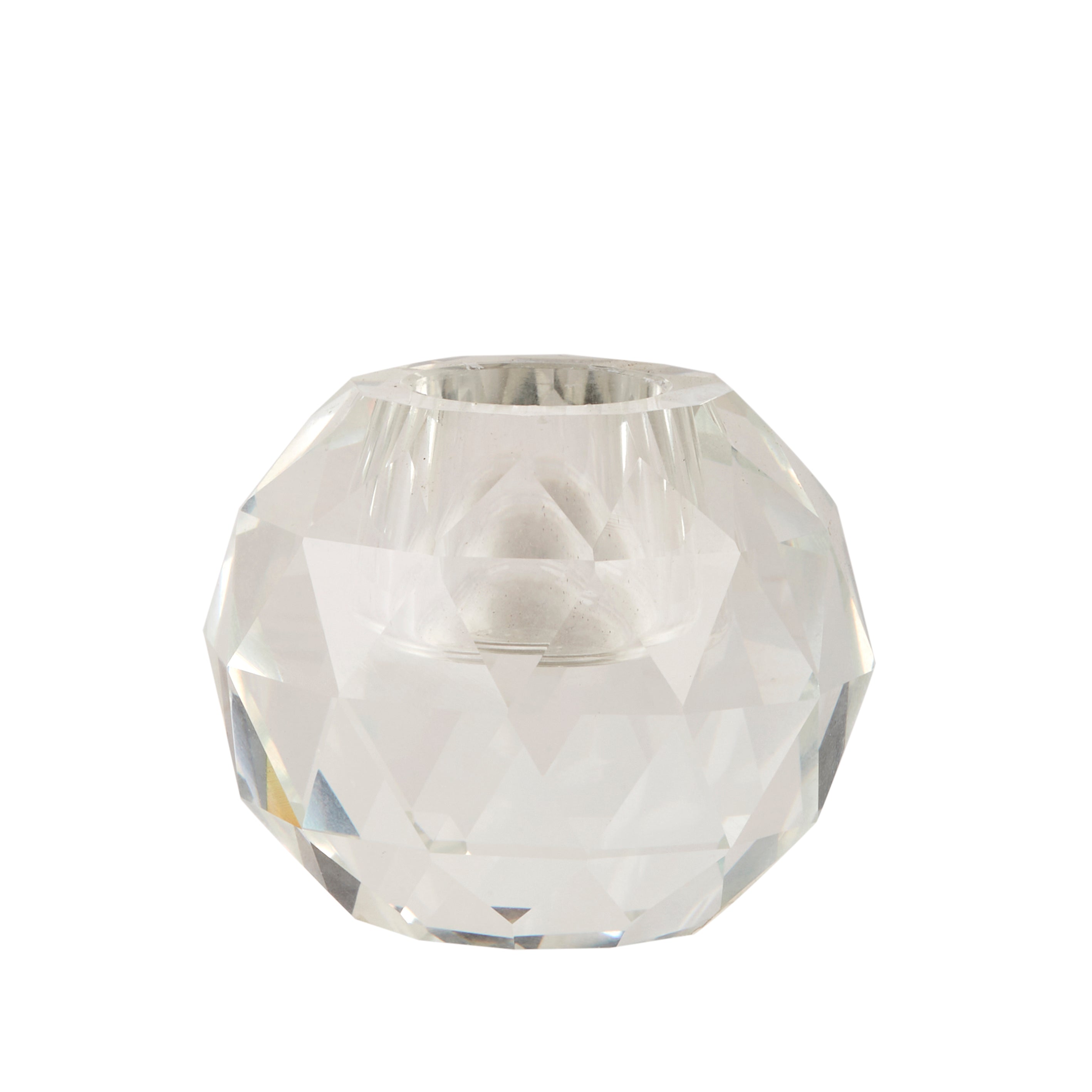 Lysestage i klar farve. Den runde udformning er lavet med krystal effekt, der lader lyset funkle smukt.