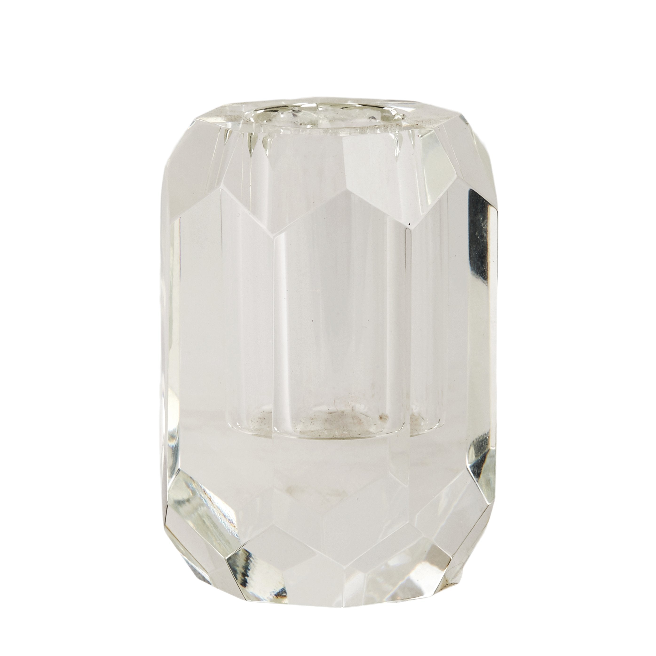 Lysestage Kube i klart glas. Lysestagens facon giver en næsten krystal-agtig effekt.