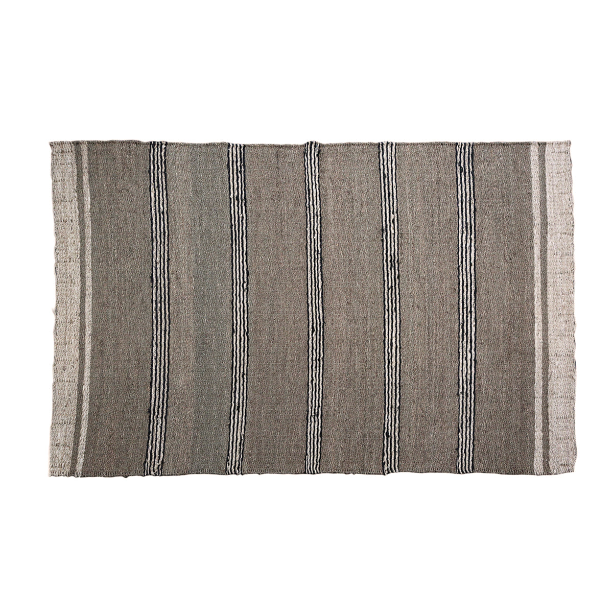 Tæppe med striper og frynser. Det fine tæppe er fladvævet og fælder derfor ikke.