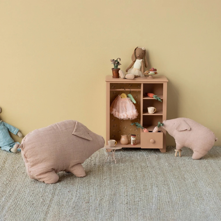 Polly pork, Small